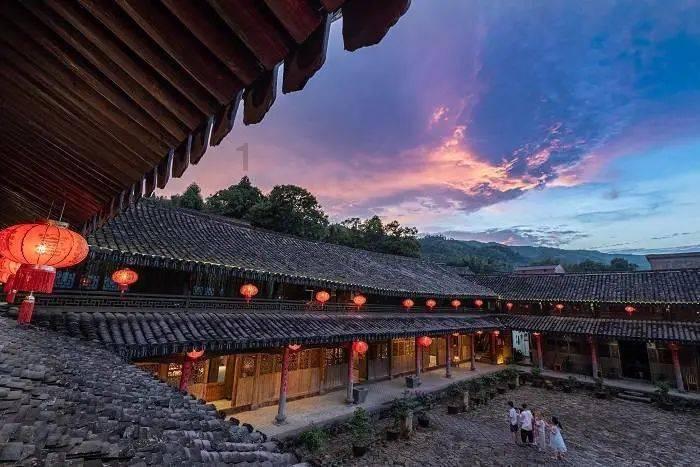 记者:拜仁知道1500万欧报价会被拒,目的是打动脆皮主动提出
