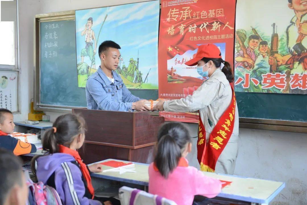 逃出诡异的塔楼
