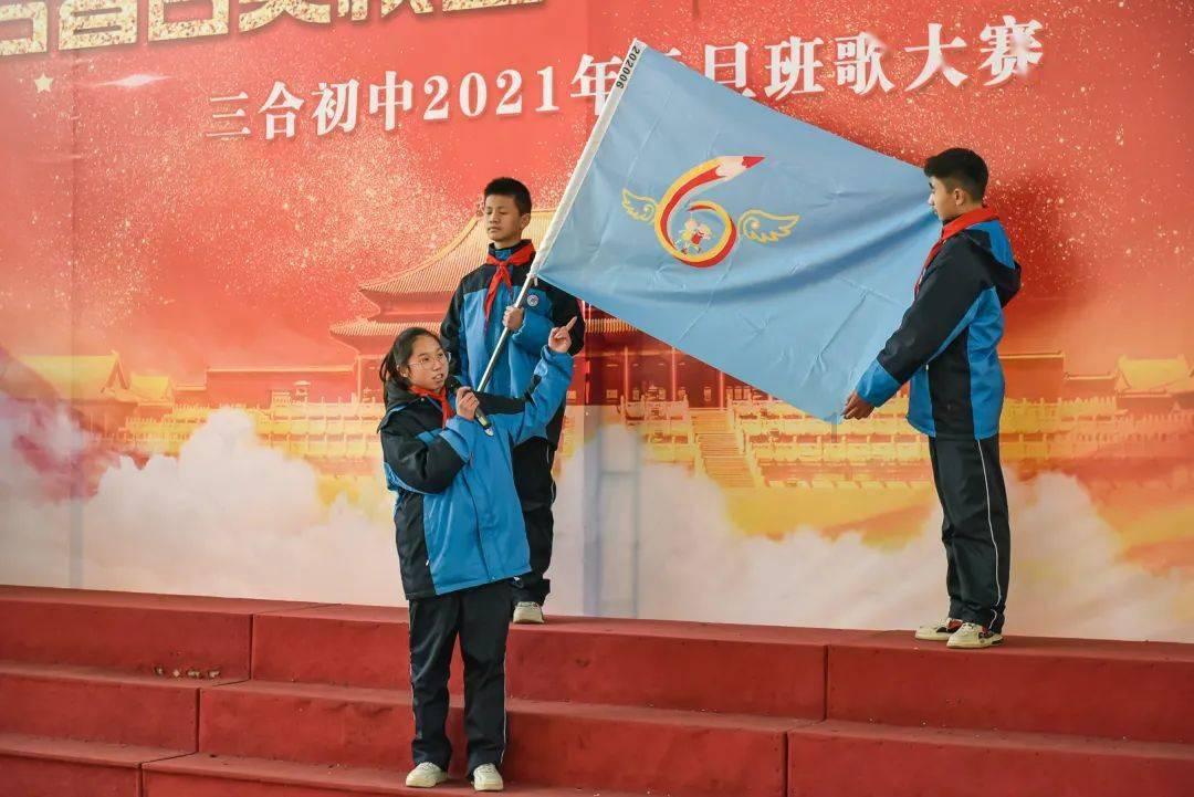 救援摄影师男孩